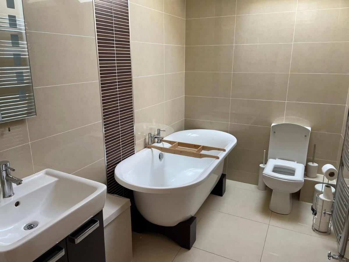 コールレーンOrchard Oasis, Luxury Penthouse Getawayアパートメント エクステリア 写真